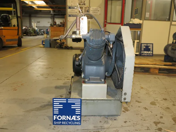 Image 4 of 5 - Dan kompressor - S-350-2/40