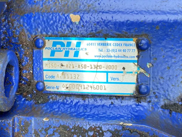 Image 5 of 5 - Split winch