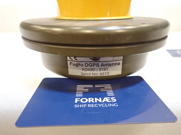 Image 2 of 2 - Fugro DGPS Antenne - AD430-3141
