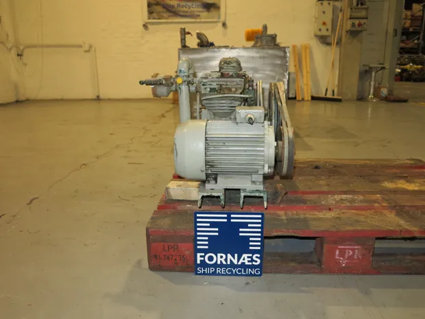 Image 4 of 6 - Ingersoll-Rand - 231