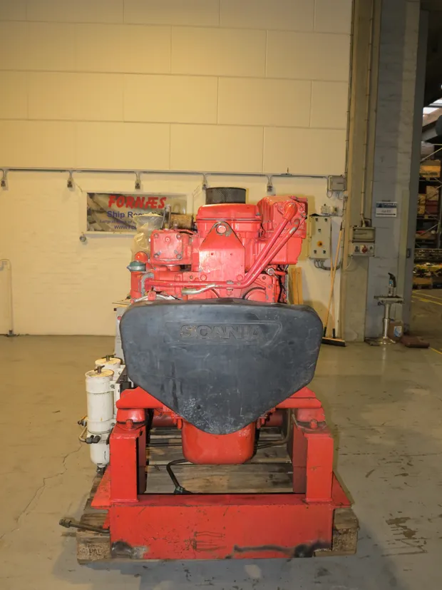 Image 4 of 7 - Scania