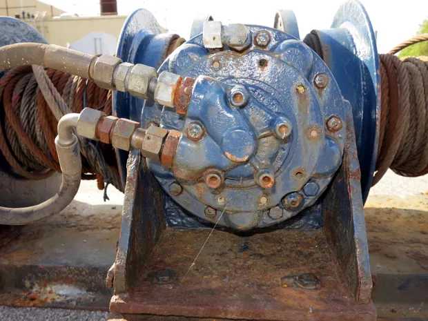 Image 5 of 5 - Wire winch double