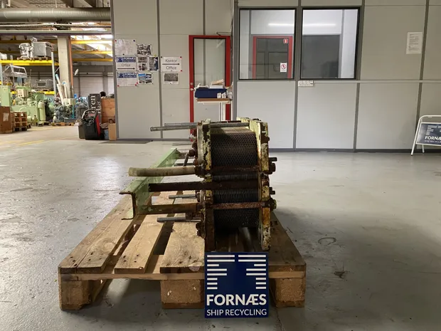 Image 5 of 5 - APV - N 25