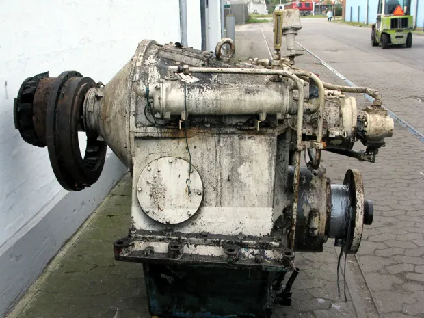 Image 2 of 5 - Ulstein - 220 AGSC