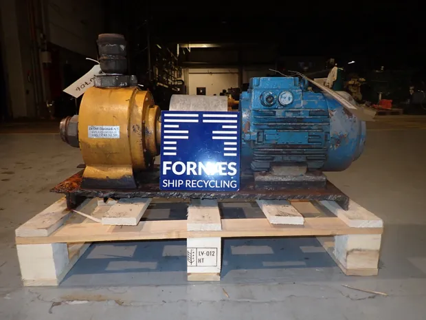 Image 2 of 7 - Desmi - S50-32-135N/A09