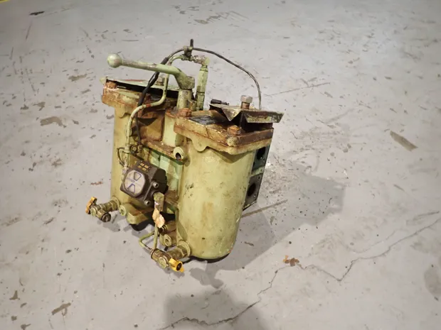 Image 4 of 8 - MaK - M 32 C