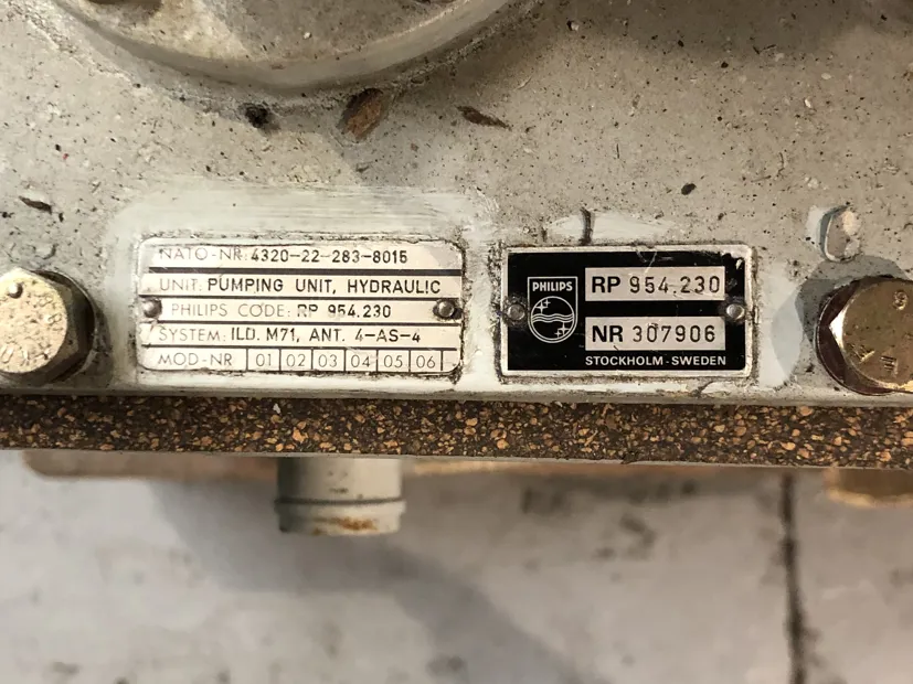 Image 7 of 10 - HS134