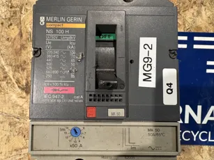 Merlin Gerin - Compact