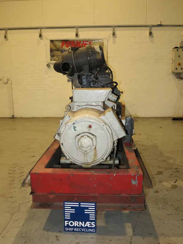 Image 4 of 6 - Deutz