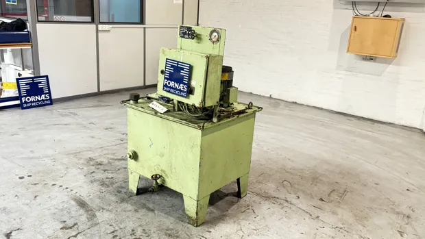 Image 3 of 10 - HS327