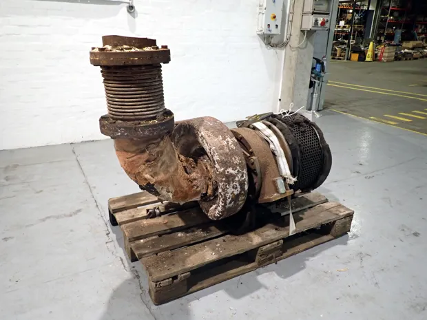 Image 3 of 6 - MAN B&W-SsangYong - NR 20/93