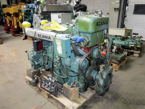 Image 4 of 5 - Scania - D8 Variant M 01 NV