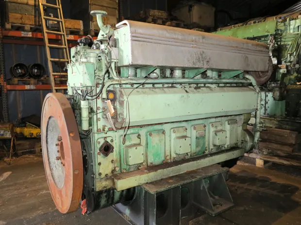 Image 3 of 4 - Sulzer (H. Cegielski) - 6AL20D-500-56