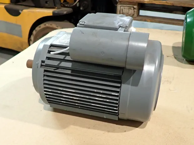 Image 1 of 3 - EMG - ECS 80K 4-C1BA