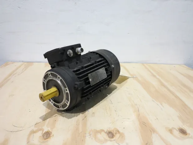 Image 2 of 3 - Hoyer Motors - HMA2-90L-4