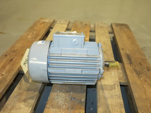 Image 2 of 3 - Server - 1.ZK 90 L 6