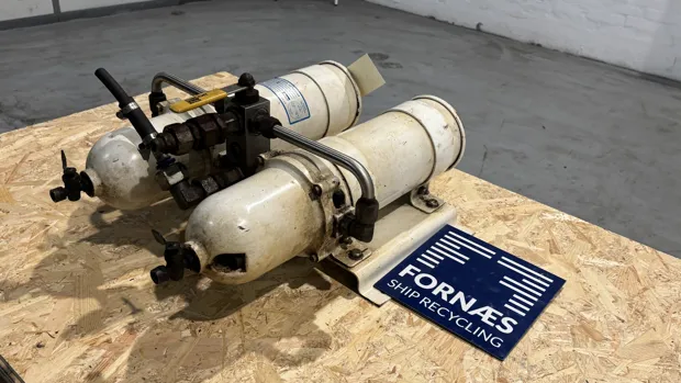 Image 4 of 7 - Parker Racor - 751000MAX