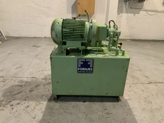 Image 1 of 9 - HS330