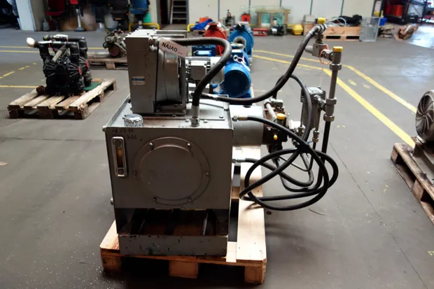 Image 2 of 4 - HS167