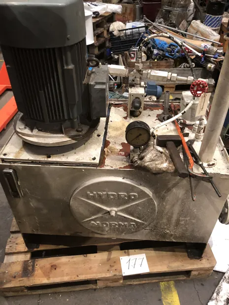 Image 2 of 6 - HS177