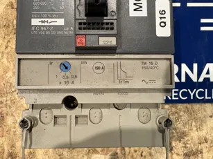 Merlin Gerin - Compact