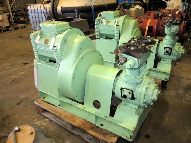 Image 1 of 4 - Brattvaag - Clockwise