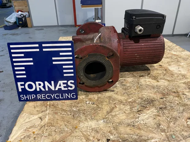 Image 2 of 5 - Grundfos - UPS 65-120 F340