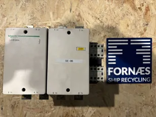 Schneider - LC1F5004