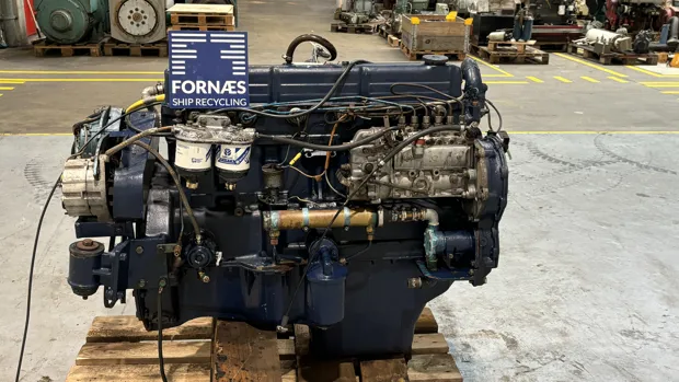 Image 1 of 9 - Ford  - 826E