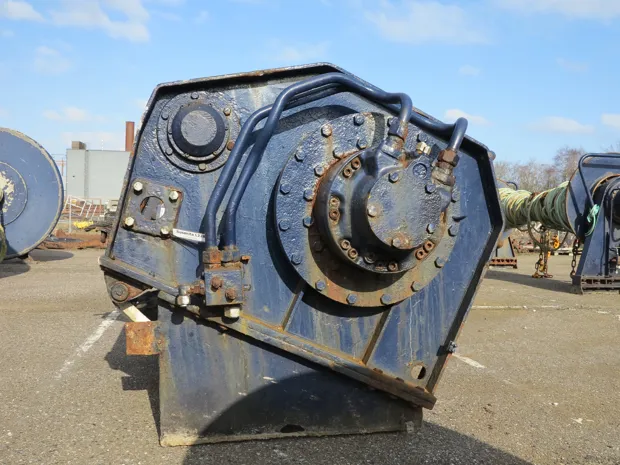 Image 2 of 9 - Split winch