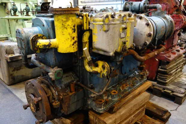 Image 4 of 5 - Alpha - 20 VO 16