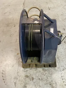 Split winch