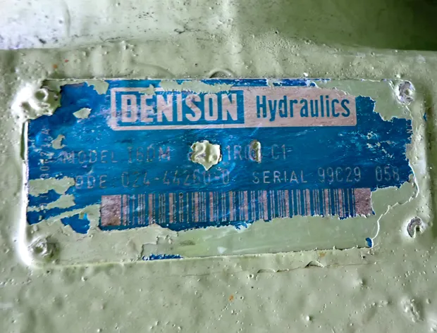 Image 4 of 7 - HS285