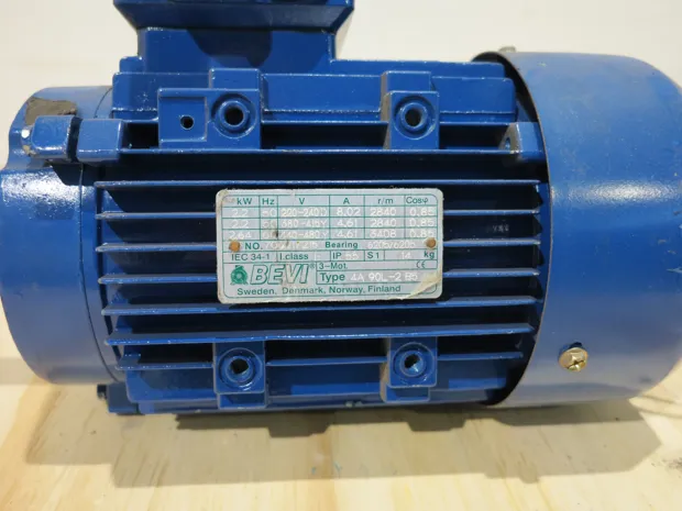 Image 3 of 3 - Bevi - 4A 90L-2 B5