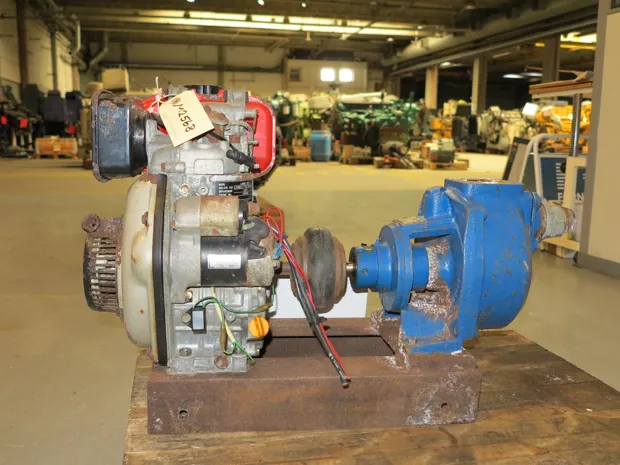 Image 3 of 6 - Yanmar - L48AE-DYC