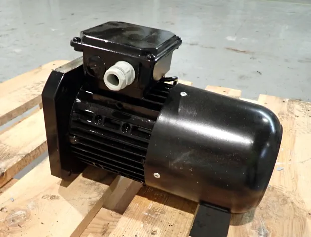 Image 1 of 3 - FC80B2