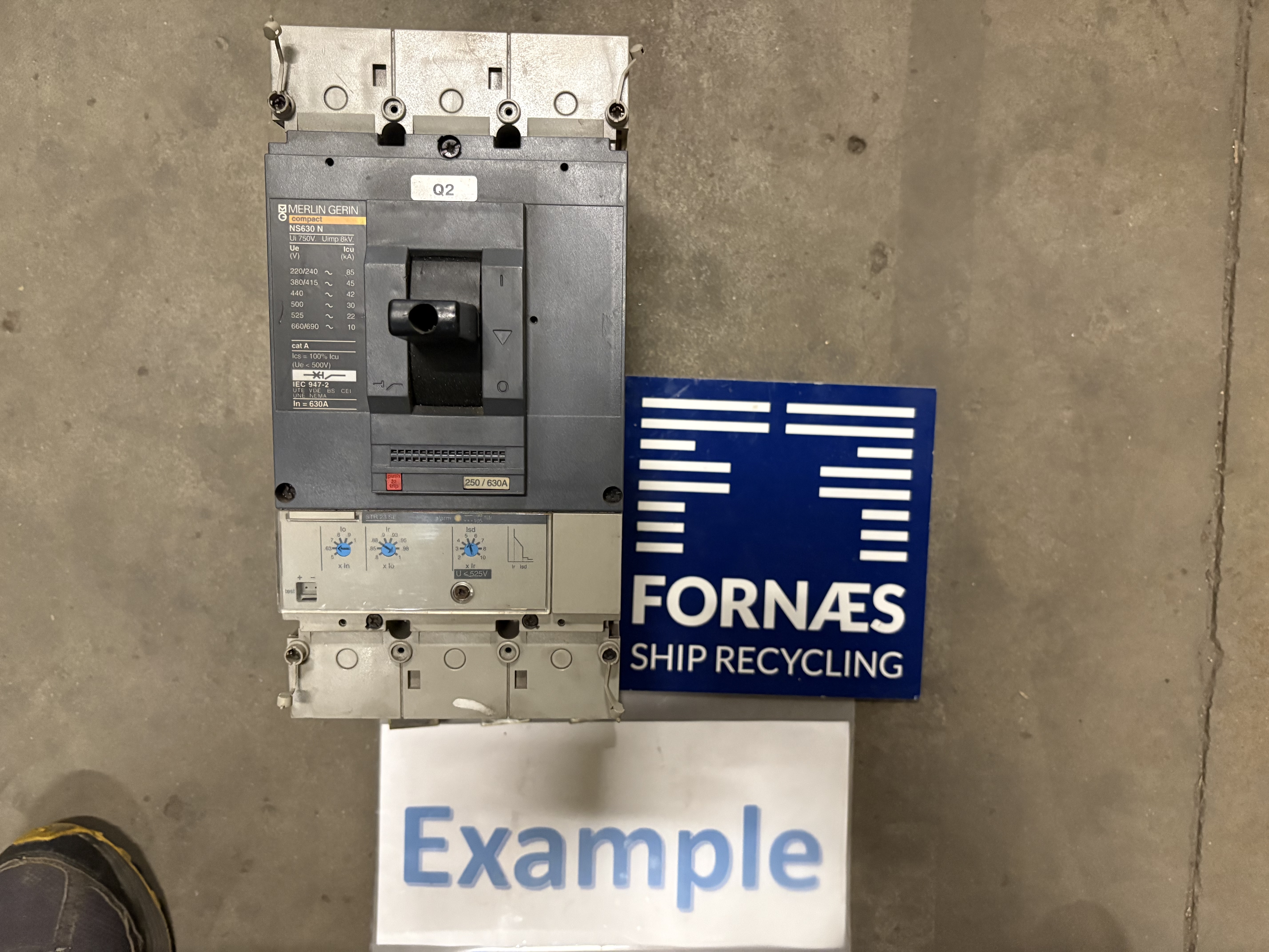 Merlin Gerin - NS630N