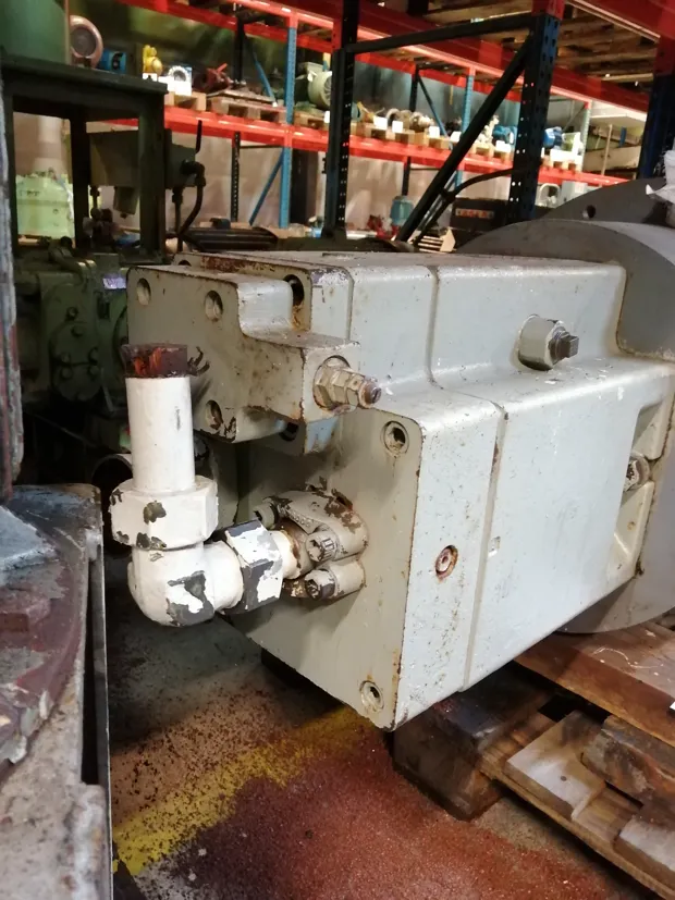 Image 2 of 12 - HP256