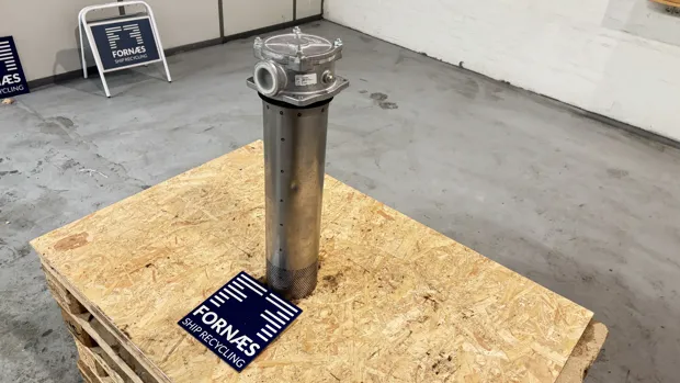 Image 6 of 8 - Parker - 2032030024