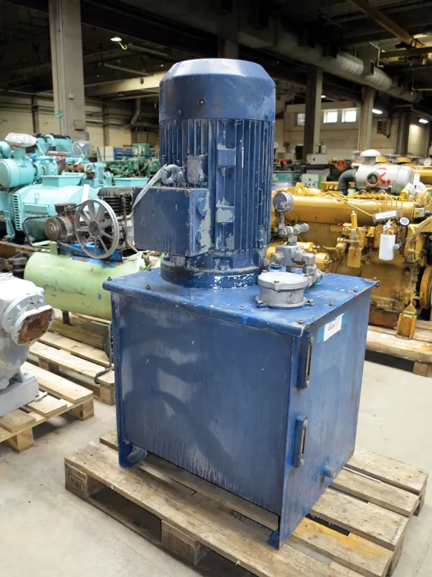 Image 1 of 3 - HS231