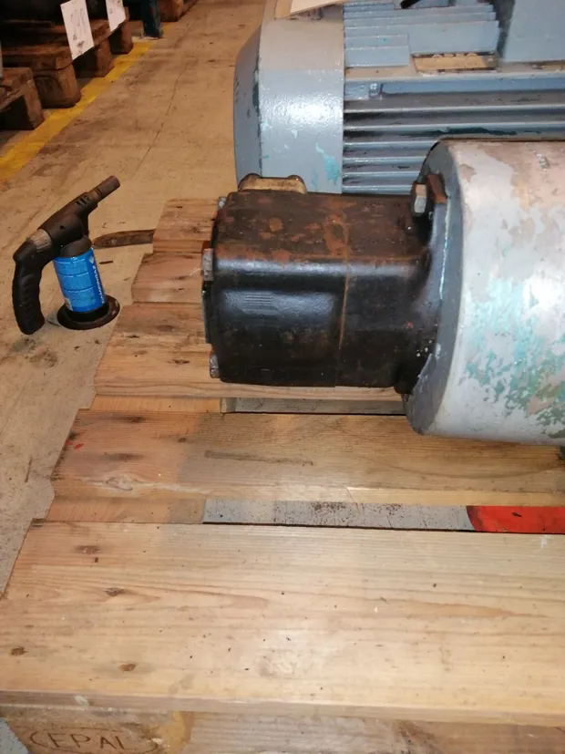 Image 2 of 8 - HP793