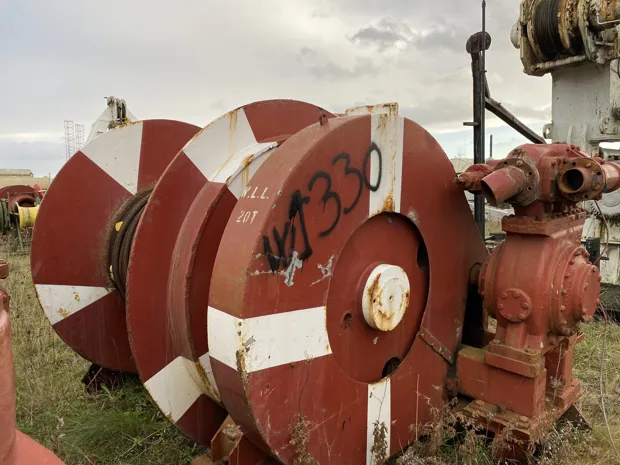 Image 4 of 6 - Trawl winch
