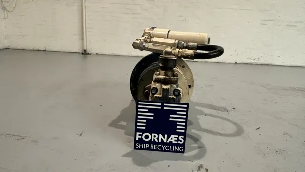 Image 4 of 9 - HP972