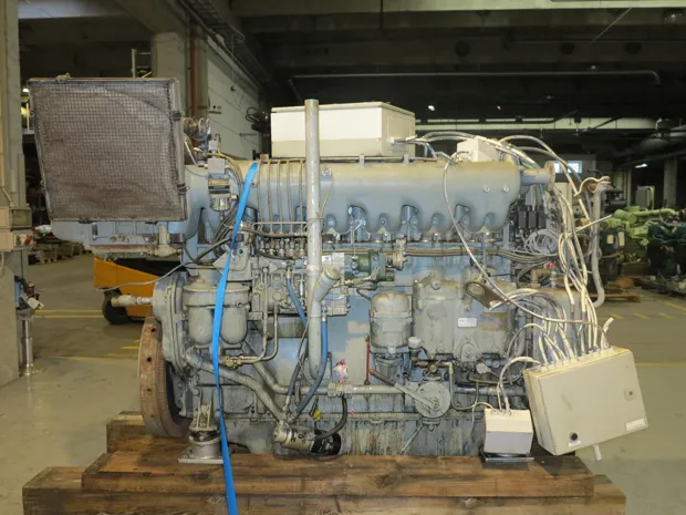 Image 2 of 6 - MWM - TD 604 BL 6