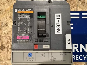 Merlin Gerin - Compact