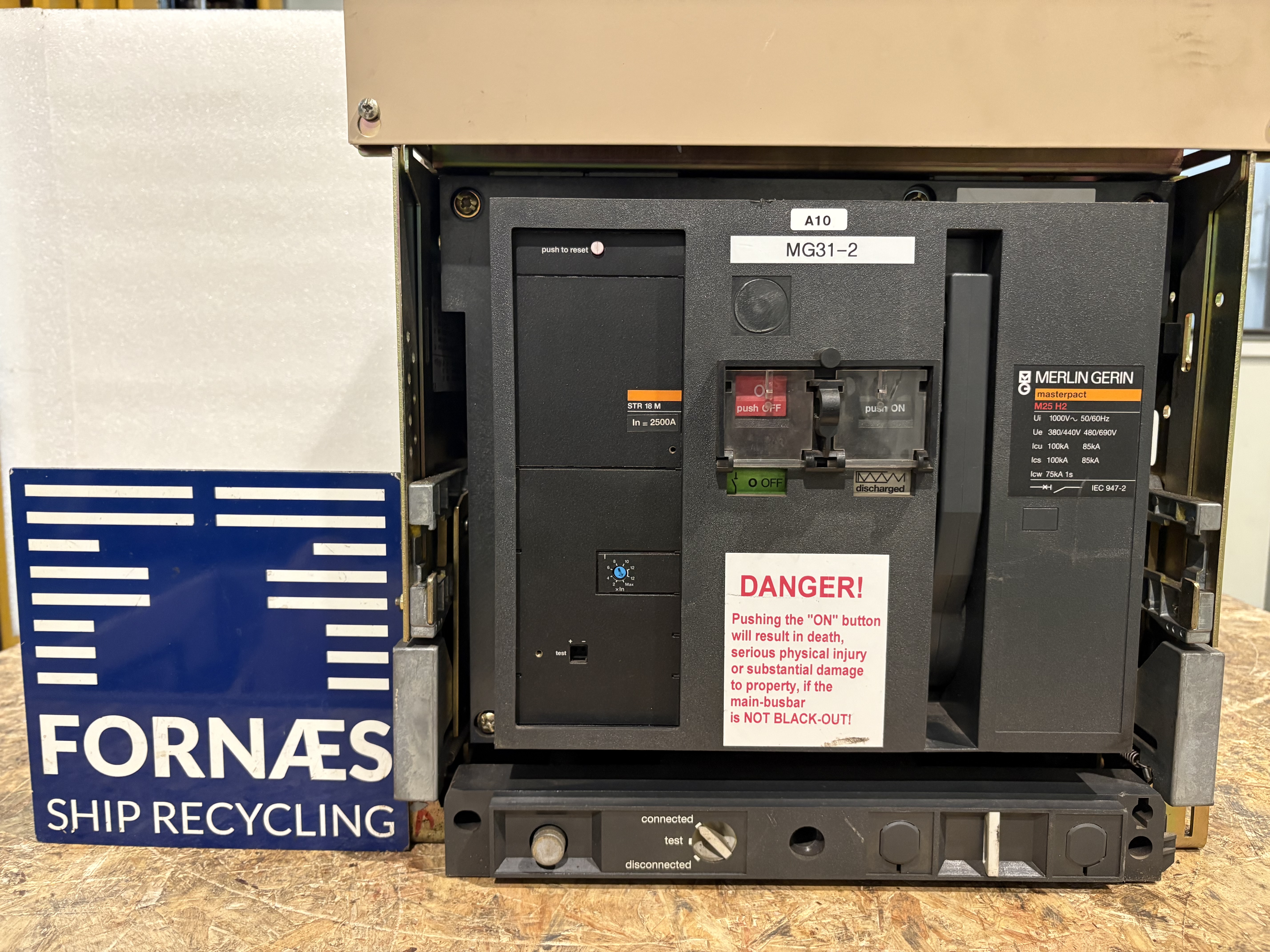 Merlin Gerin -  Masterpact