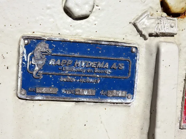 Image 6 of 6 - Trawl winch