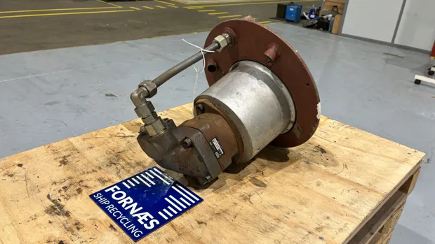 Image 3 of 9 - Parker - F11-039-MB-CN-K-000