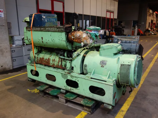 Image 3 of 6 - Deutz