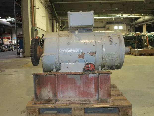 Image 3 of 5 - Indar - VN 280-L B